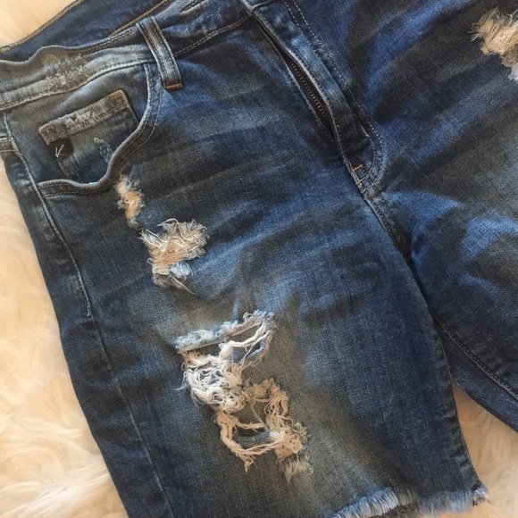 KanCan Raw Hem Distressed Shorts - Picture 6 of 11
